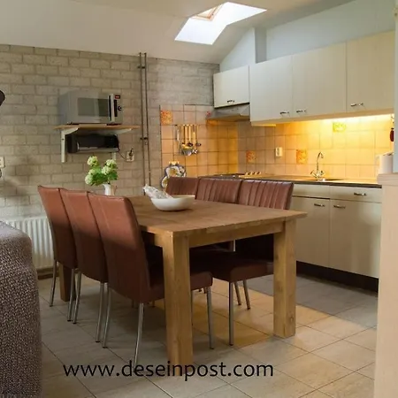 Vakantiehuis De Seinpost No 9 *