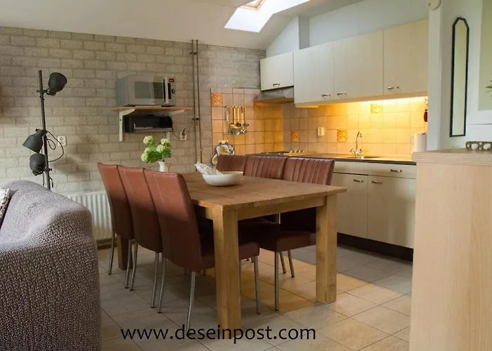 Ferienhaus De Seinpost No 9 *